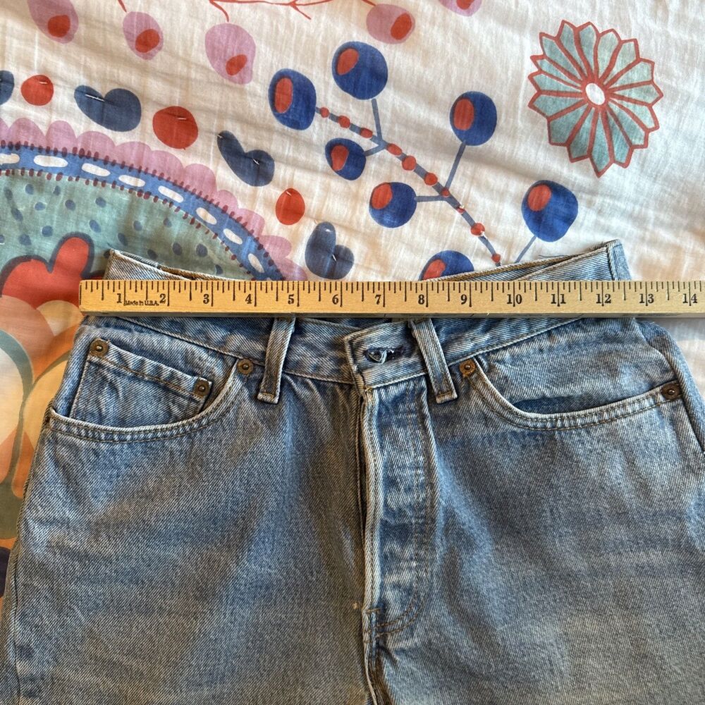 Vintage 80's USA Levi's 501 Jean Shorts Denim Distressed Custom Cut Off | Wmns 6 - Picture 4 of 12
